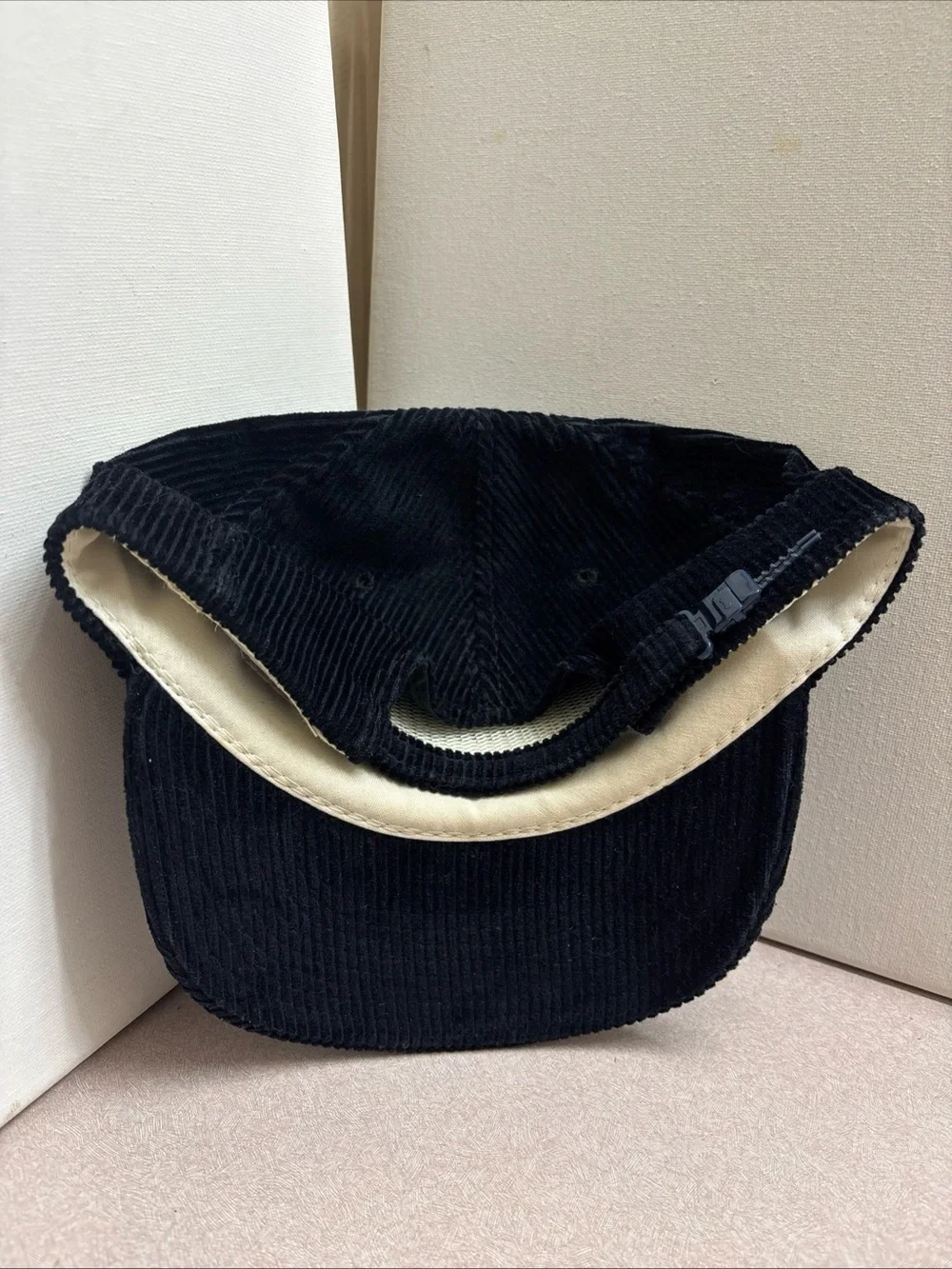 Vintage Los Angeles Raiders Sports Specialties The Cord Corduroy Strapback Hat